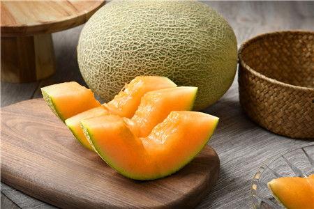 哈密瓜月经期可以吃吗,哈密瓜的益处与食用建议